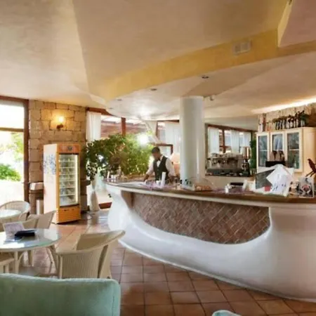 Apartment Sporting Hotel Tanca Manna Suite 3 Posti Con Ampio Balcone Vista Mare